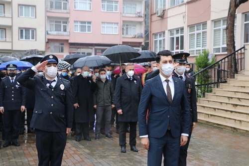 İlçemizde 10 Kasım Atatürk'ü Anma Programı gerçekleleştirildi.